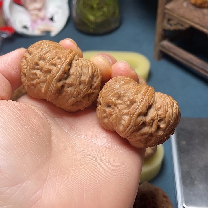 A***_文玩核桃吊坠元宝44.6