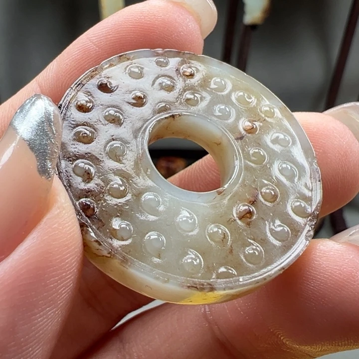 用***4和田玉未镶嵌挂件