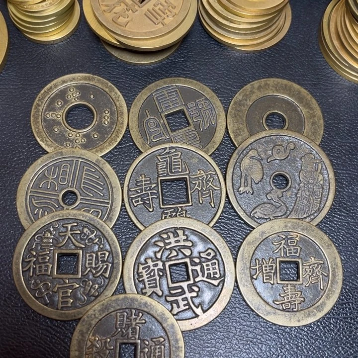 昵***置铜现代工艺文创钱币01