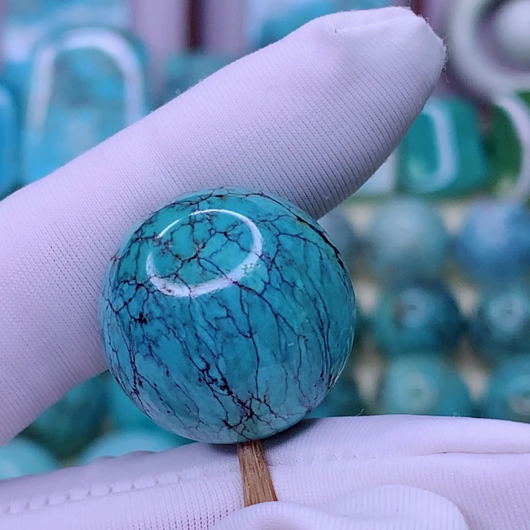 绿松石未镶嵌颈饰