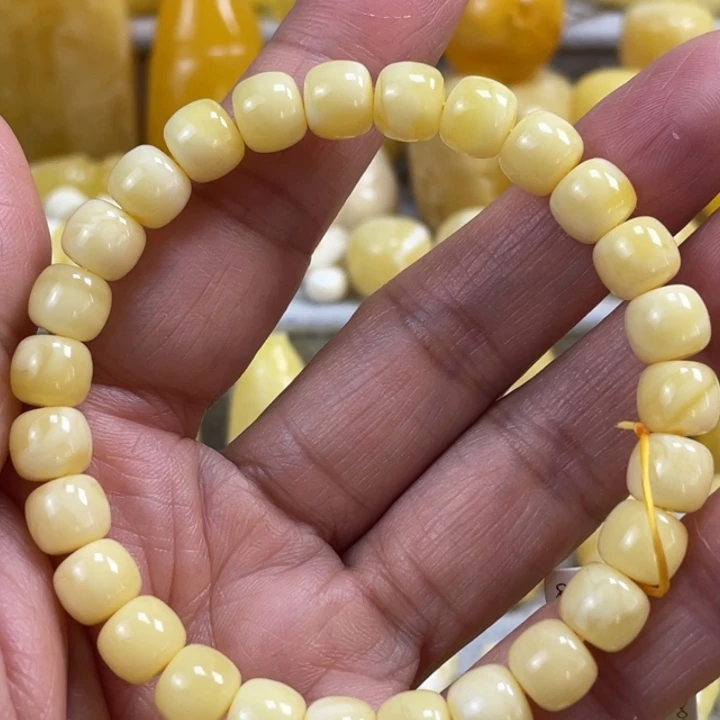 蜜蜡未镶嵌裸石34