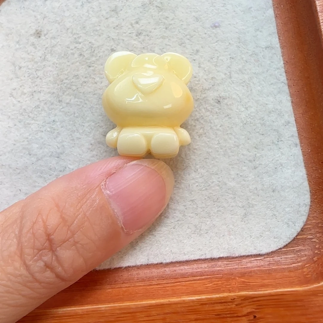 琥珀未镶嵌珠宝奇石定制