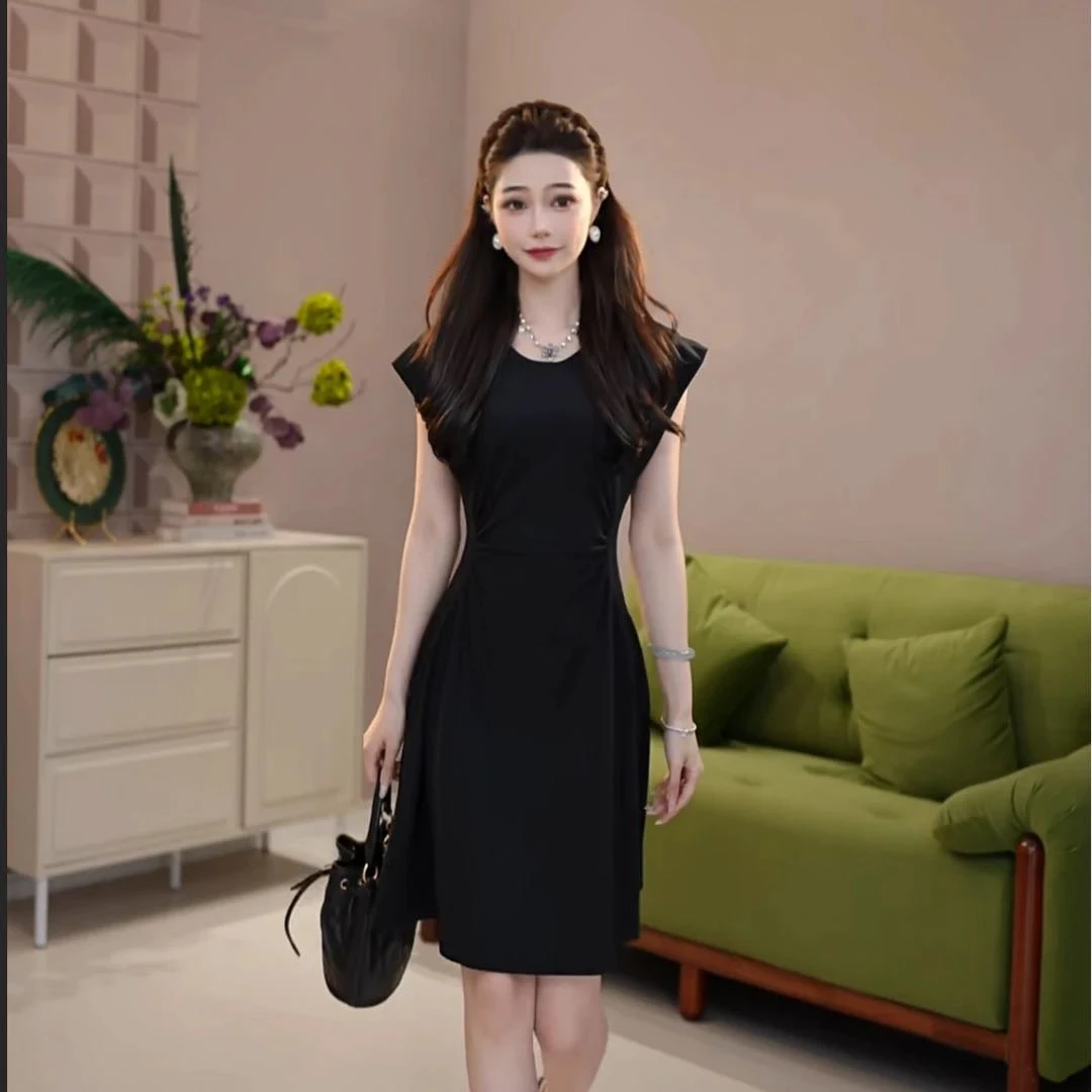 商场正品·2025年春季时尚小众黑色显瘦高弹垂感短款连衣裙550032