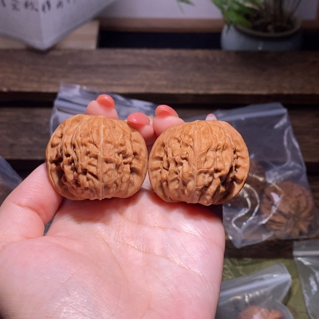 文玩核桃吊坠全品40蝴蝶磨盘承德血磨