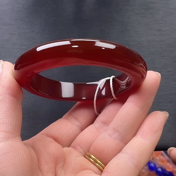 玛瑙/玉髓未镶嵌手镯57.4