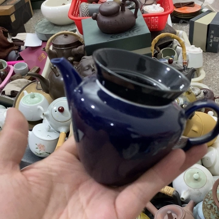 陶瓷艺术品及陶瓷壶