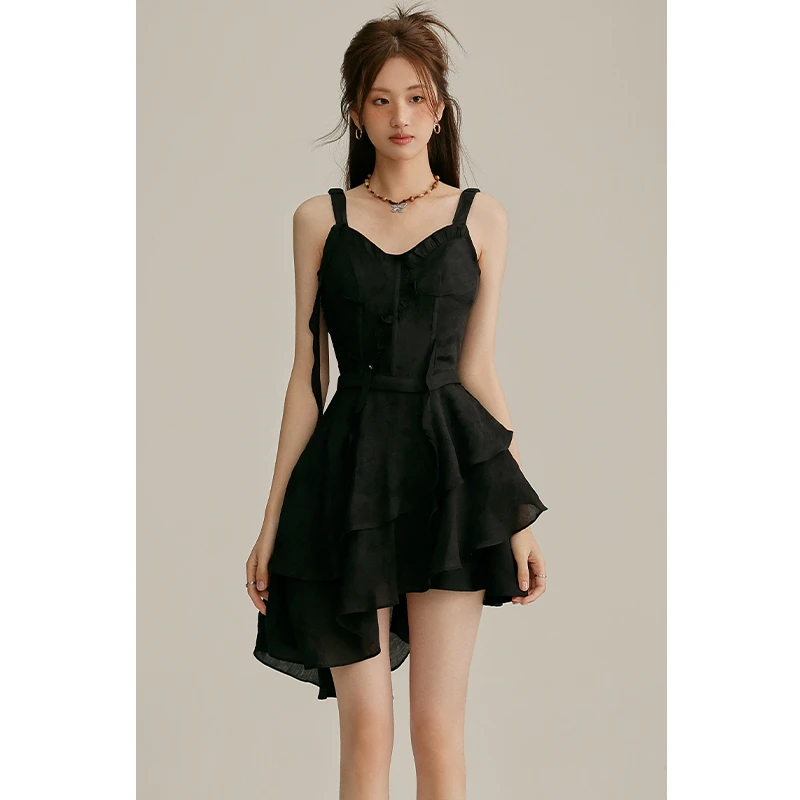 THRE2甜辣性感设计感黑色不规则吊带连衣裙纯欲小个子短裙女0012