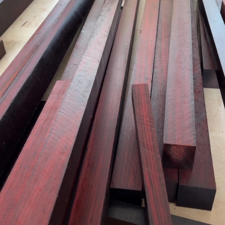 紫檀木类端景台蓝**灵