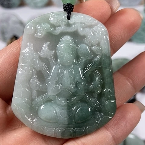 翡翠颈饰未镶嵌千手观音福利