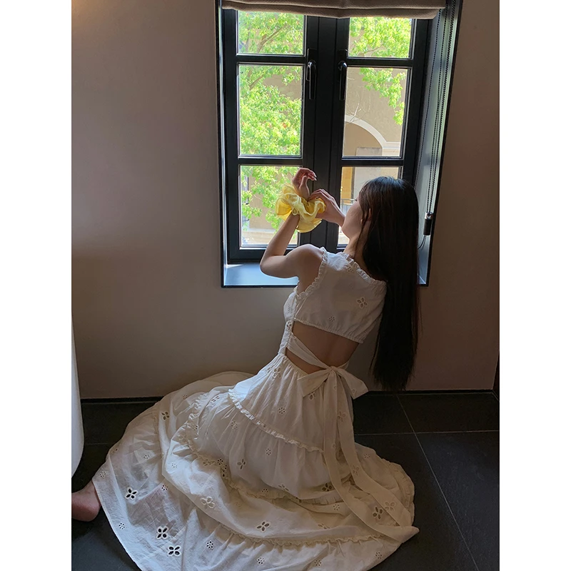 【HRG清仓】夏季气质法式高级感碎花镂空设计BC连衣裙252N1831