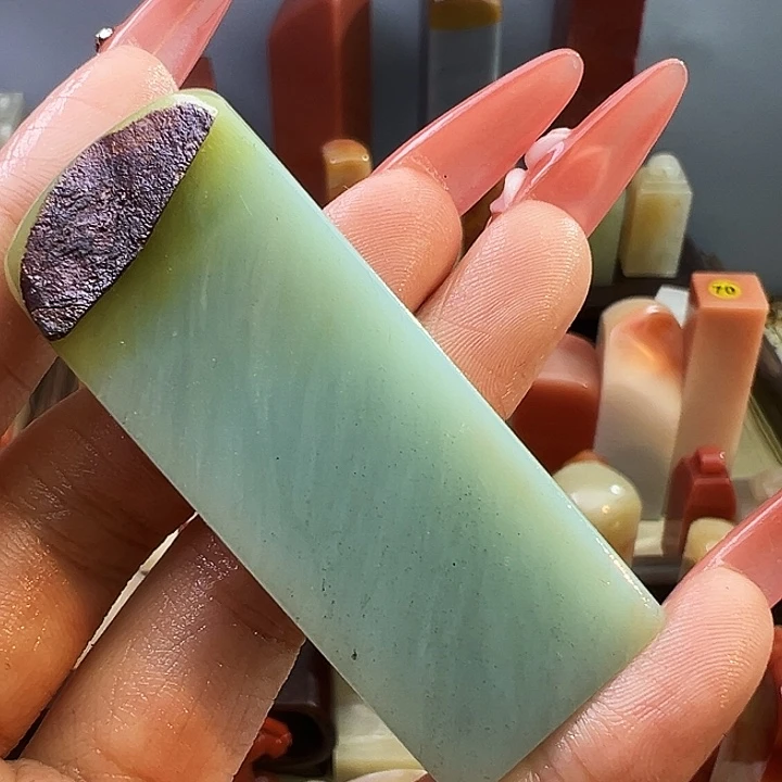 G***h寿山石印石带石皮