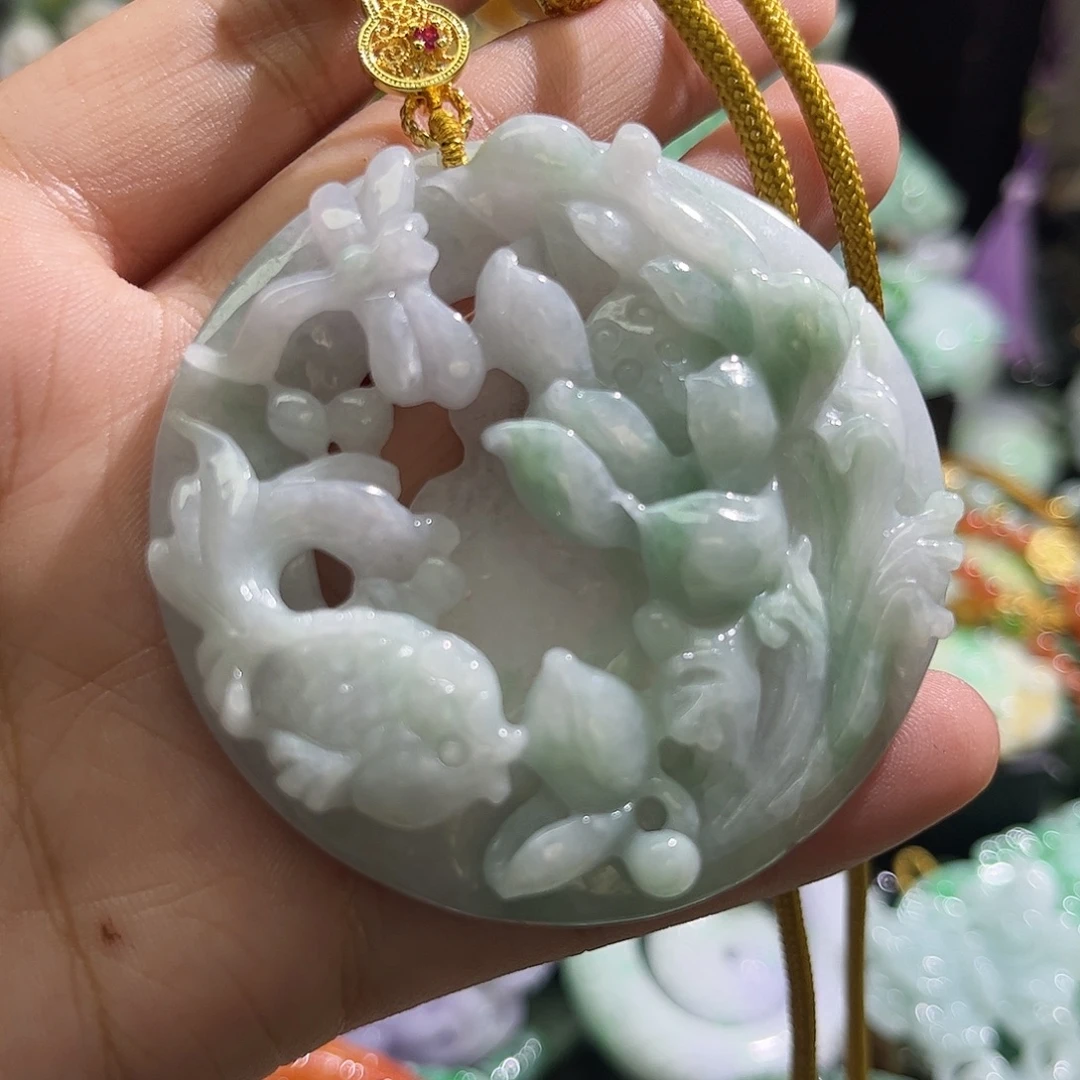 颈饰未镶嵌翡翠待编织