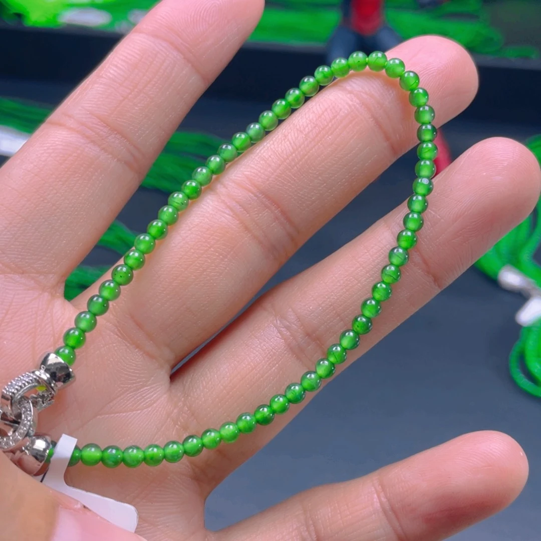 翡翠颈饰未镶嵌，1