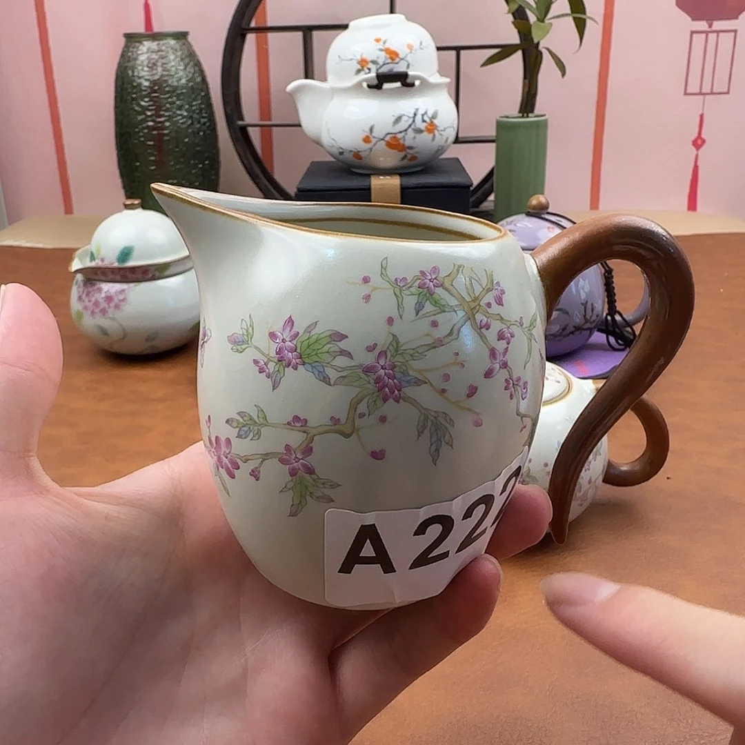 陶瓷汝窑开片紫藤花公道杯