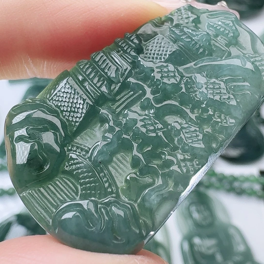 翡翠未镶嵌颈饰11