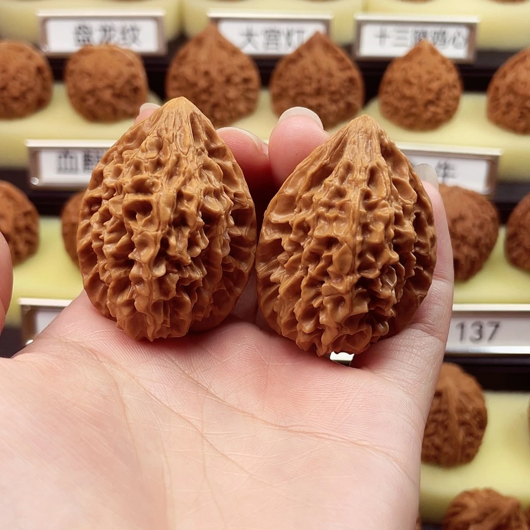 文玩核桃把件招财鼠35尺2150