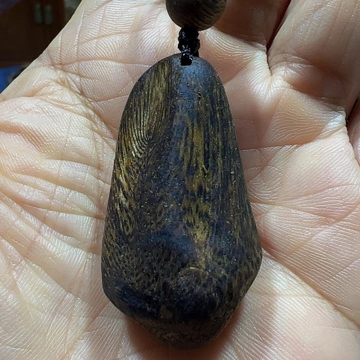 沉香碎屑沉香海南白奇乌身天然瘤疤树丁