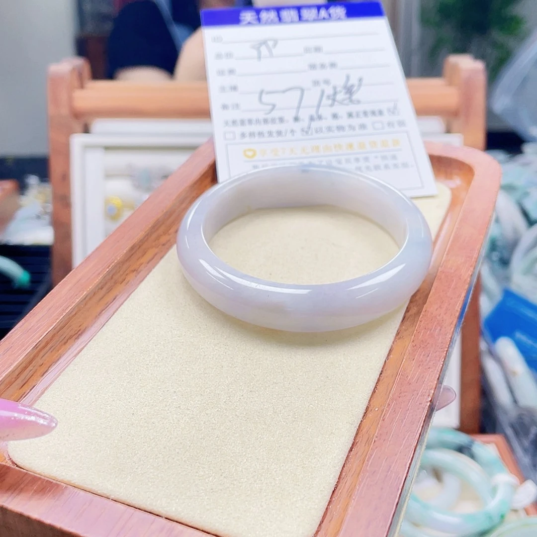 翡翠未镶嵌颈饰天然翡翠Ａ货