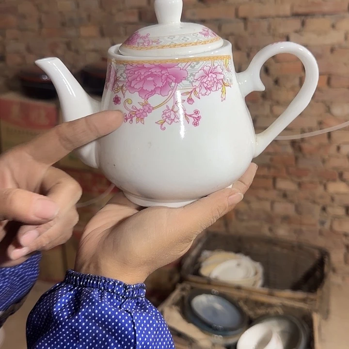 库存微瑕多孔茶壶