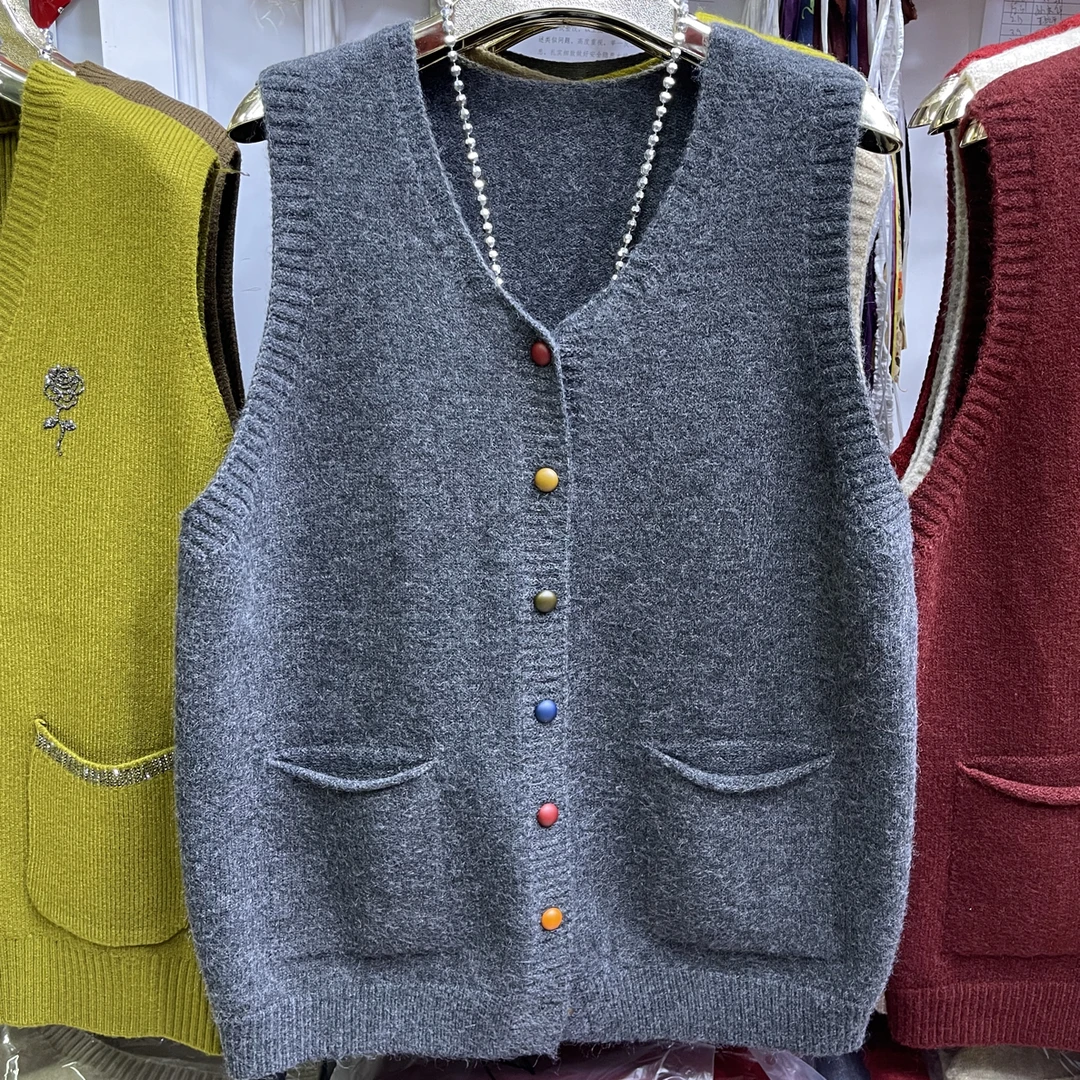 2025秋季女士彩扣休闲韩版马甲