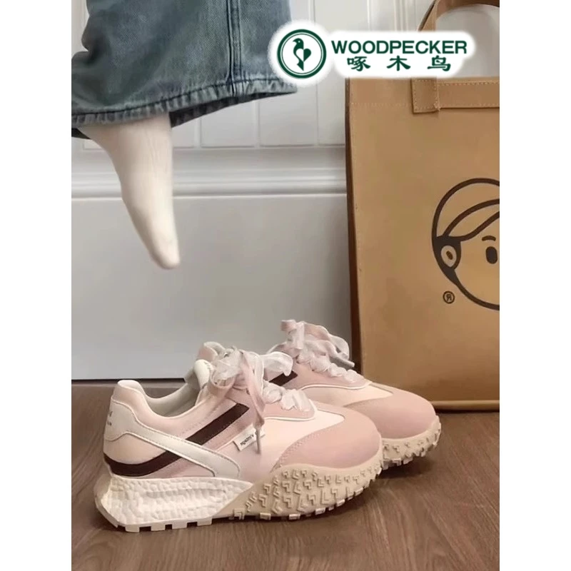 啄木鸟粉色运动鞋女2025春季新款厚底老爹鞋阿甘鞋芭蕾风德训鞋