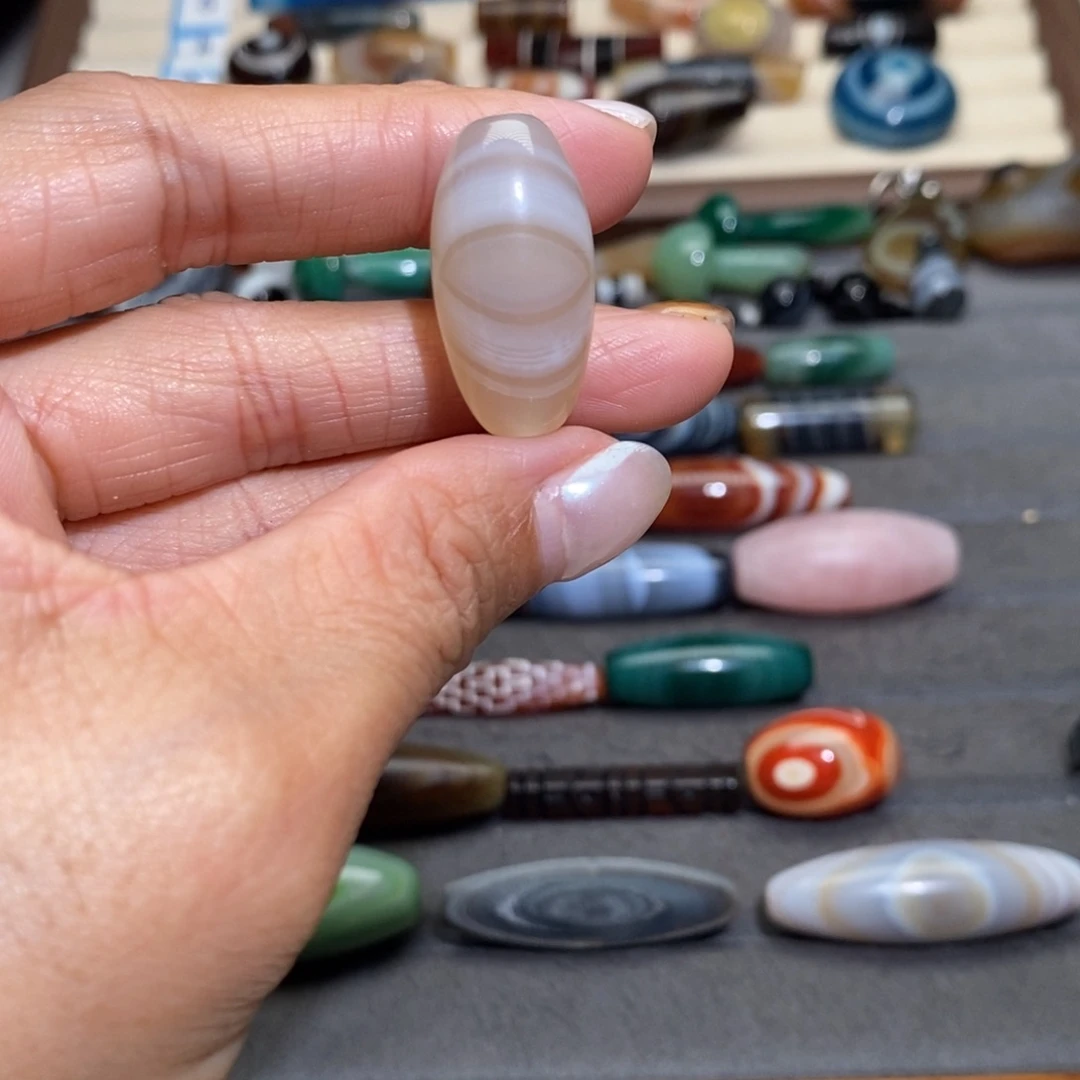 顾***故玛瑙/玉髓合金手链