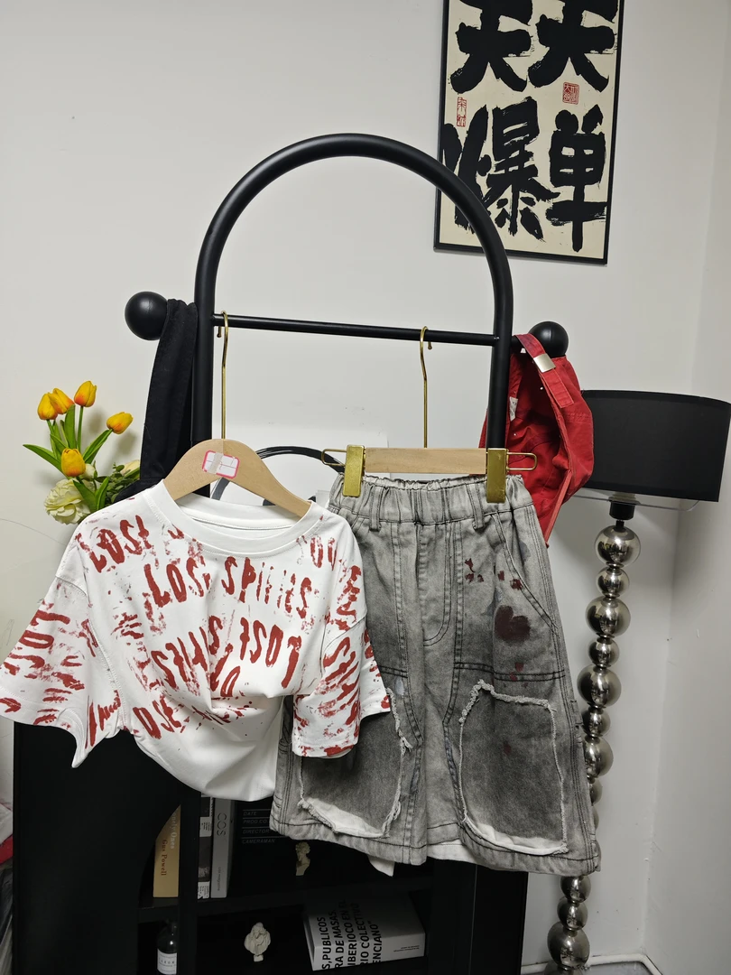 TD036扎染红色字母短袖T