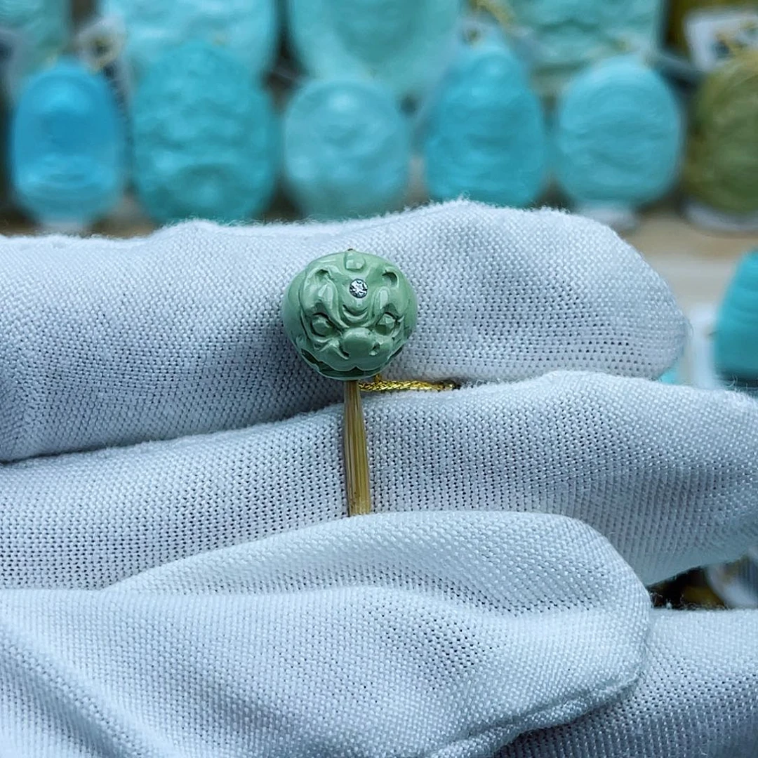 绿松石未镶嵌珠宝奇石