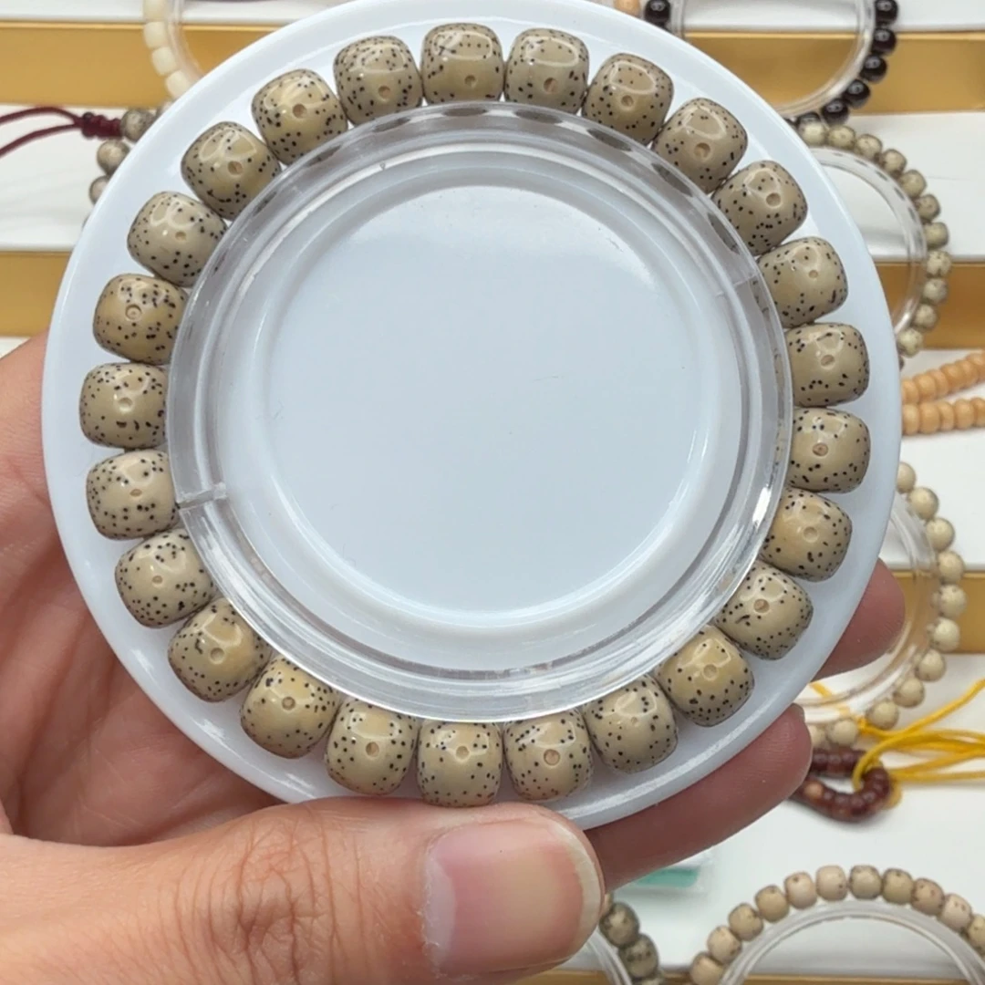 手串星月菩提石玉料眼睛留白针尖星单圈