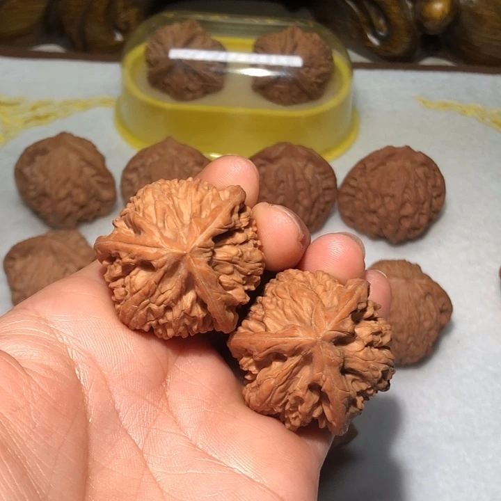 把件文玩核桃36文山奔