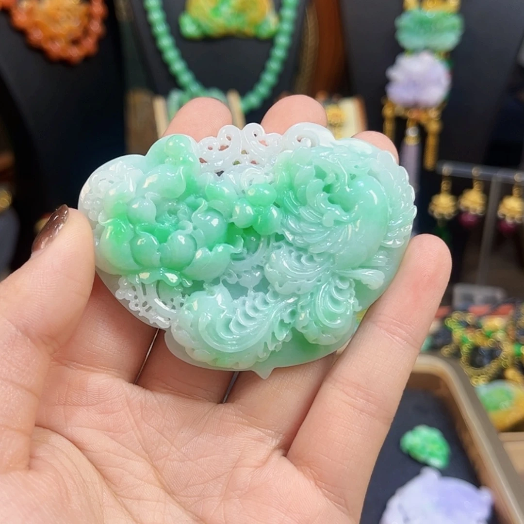 森***林翡翠未镶嵌吊坠(赠链)福利