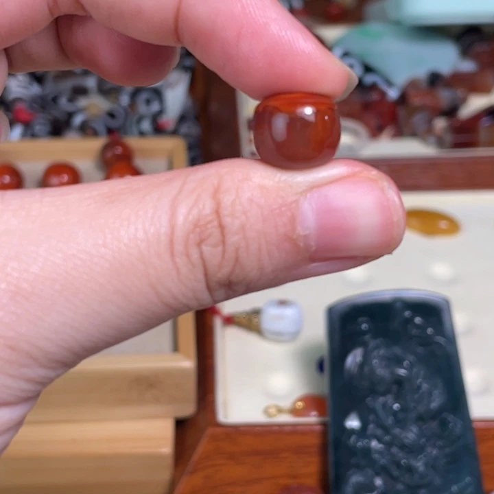 南红玛瑙未镶嵌颈饰87