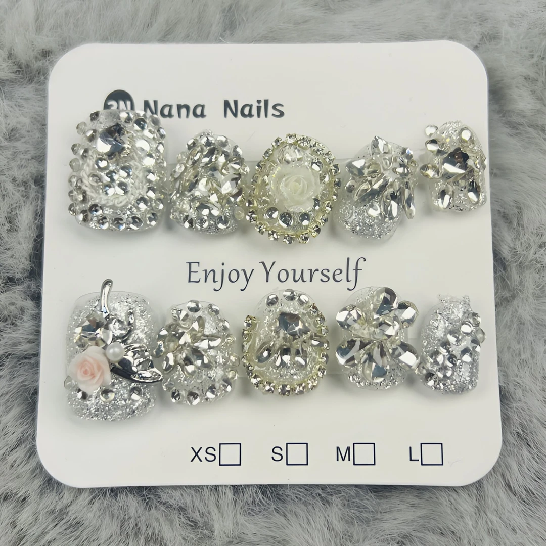 满钻短款2.0豆豆穿戴甲