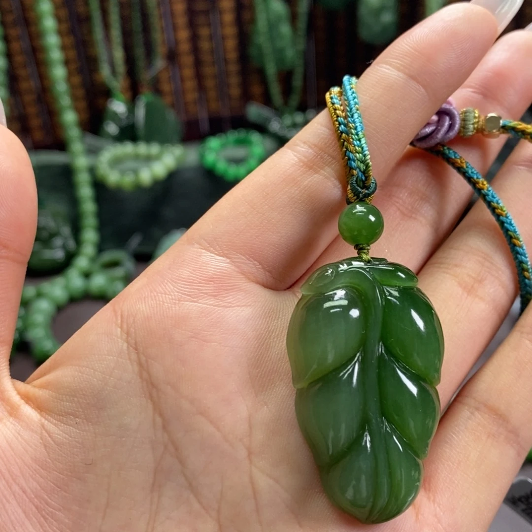 和田玉未镶嵌珠宝奇石