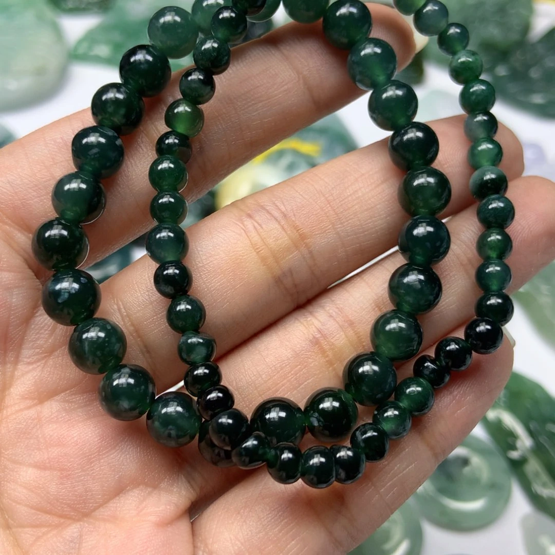 翡翠颈饰未镶嵌天然翡翠