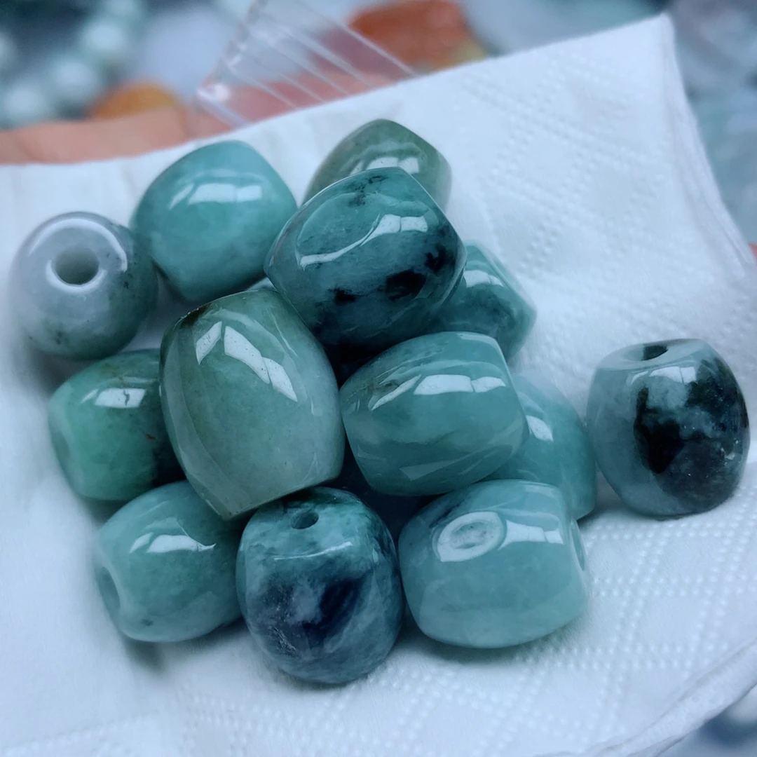 翡翠未镶嵌颈饰珠子翡翠
