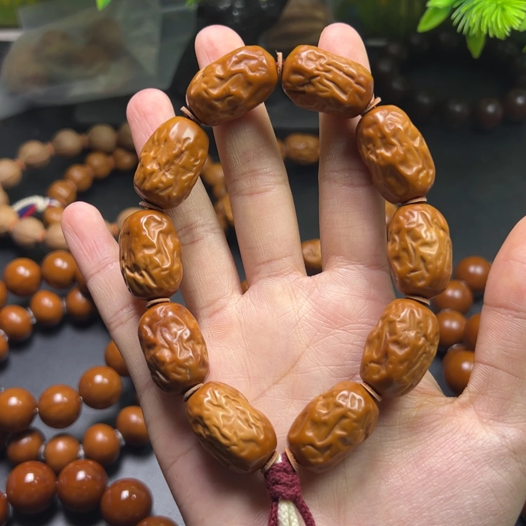 5***.橄榄核铁核红枣串1.49