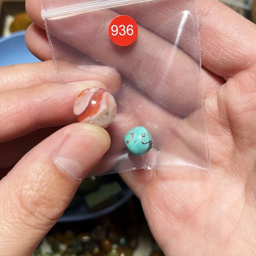 南红玛瑙未镶嵌珠宝奇石