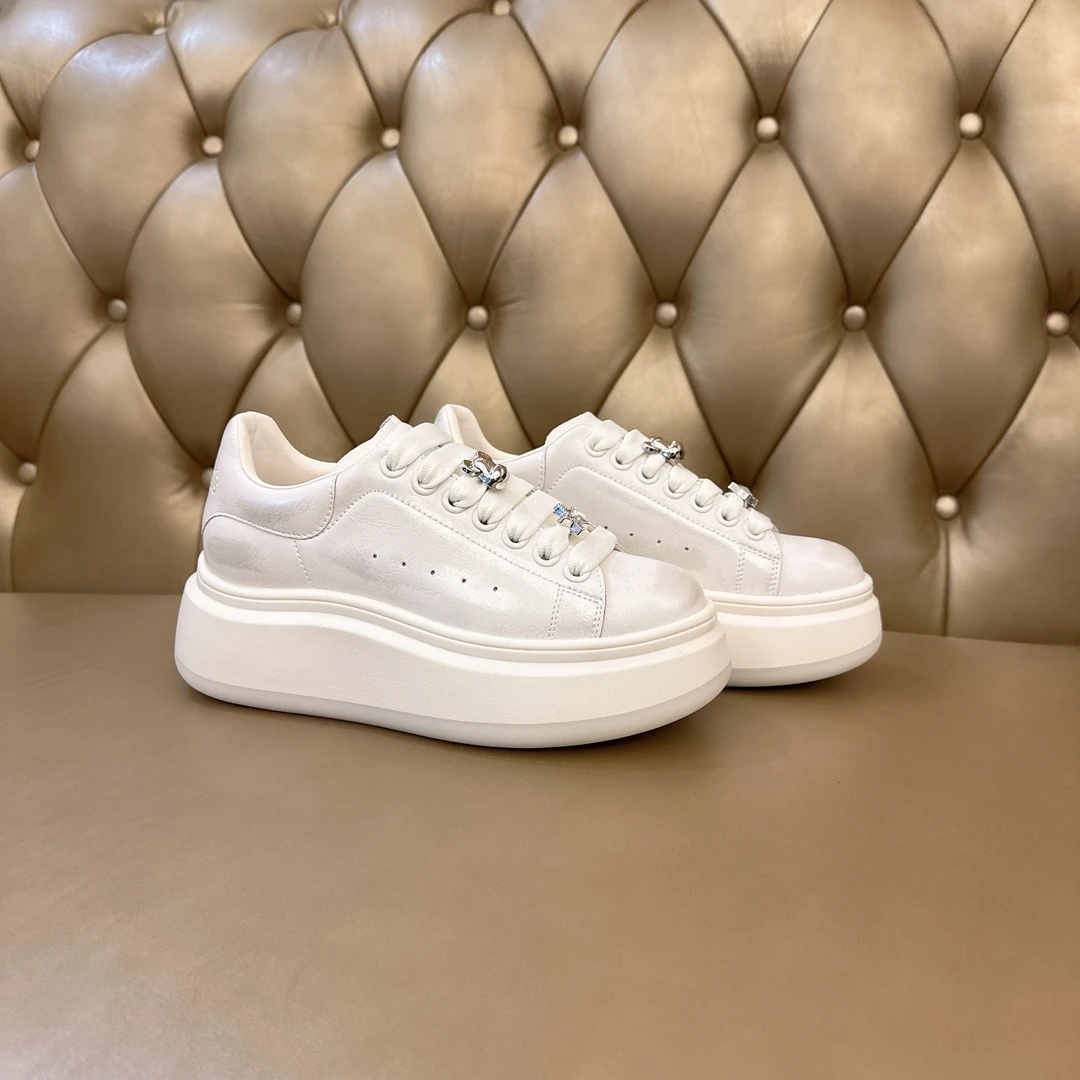 新款小白鞋2025圆头厚底系带白色鞋子女休闲增高软底百搭真皮显瘦