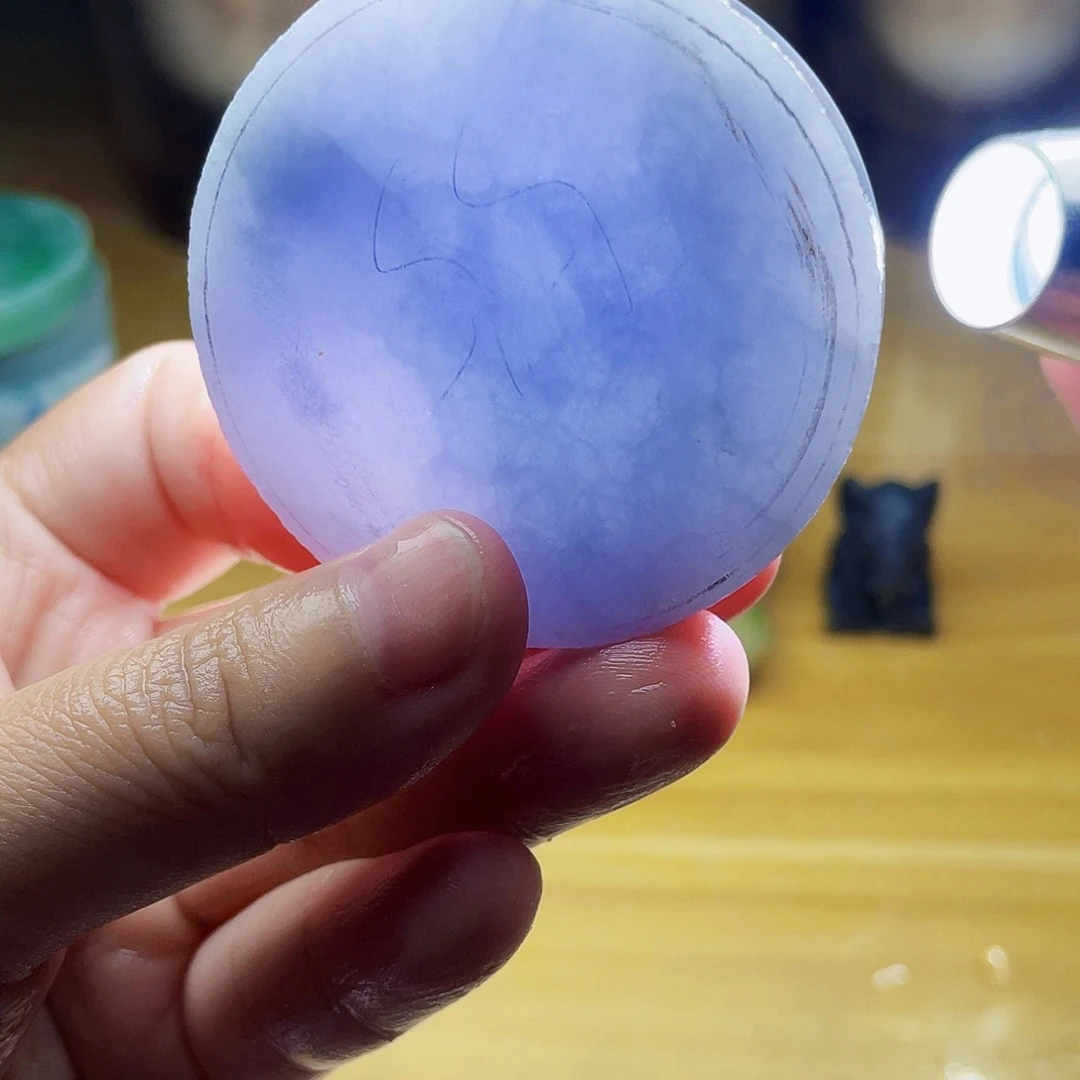 翡翠未镶嵌颈饰毛料61