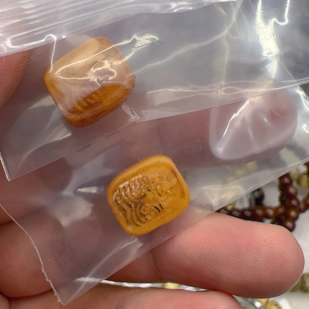 宇***乐星月菩提手串27配饰两个