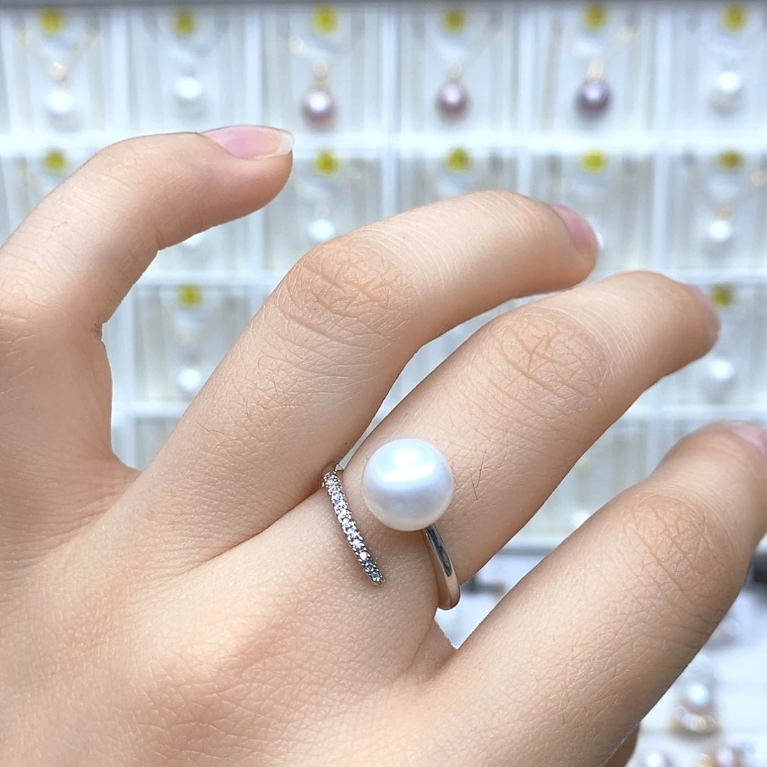 淡水珍珠合金颈饰