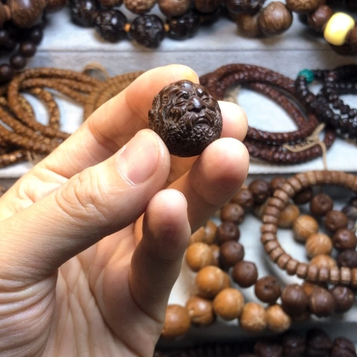 紫金鼠手串悠***丶雕刻籽