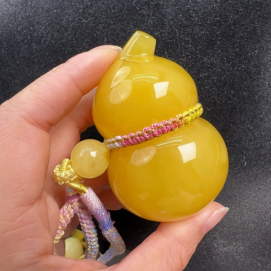 蜜蜡未镶嵌珠宝奇石