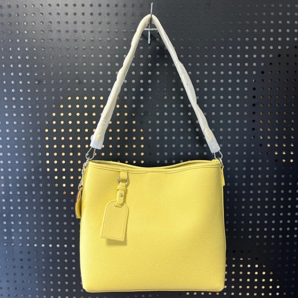 柠檬黄都市简约风牛皮纯色单肩包斜挎包