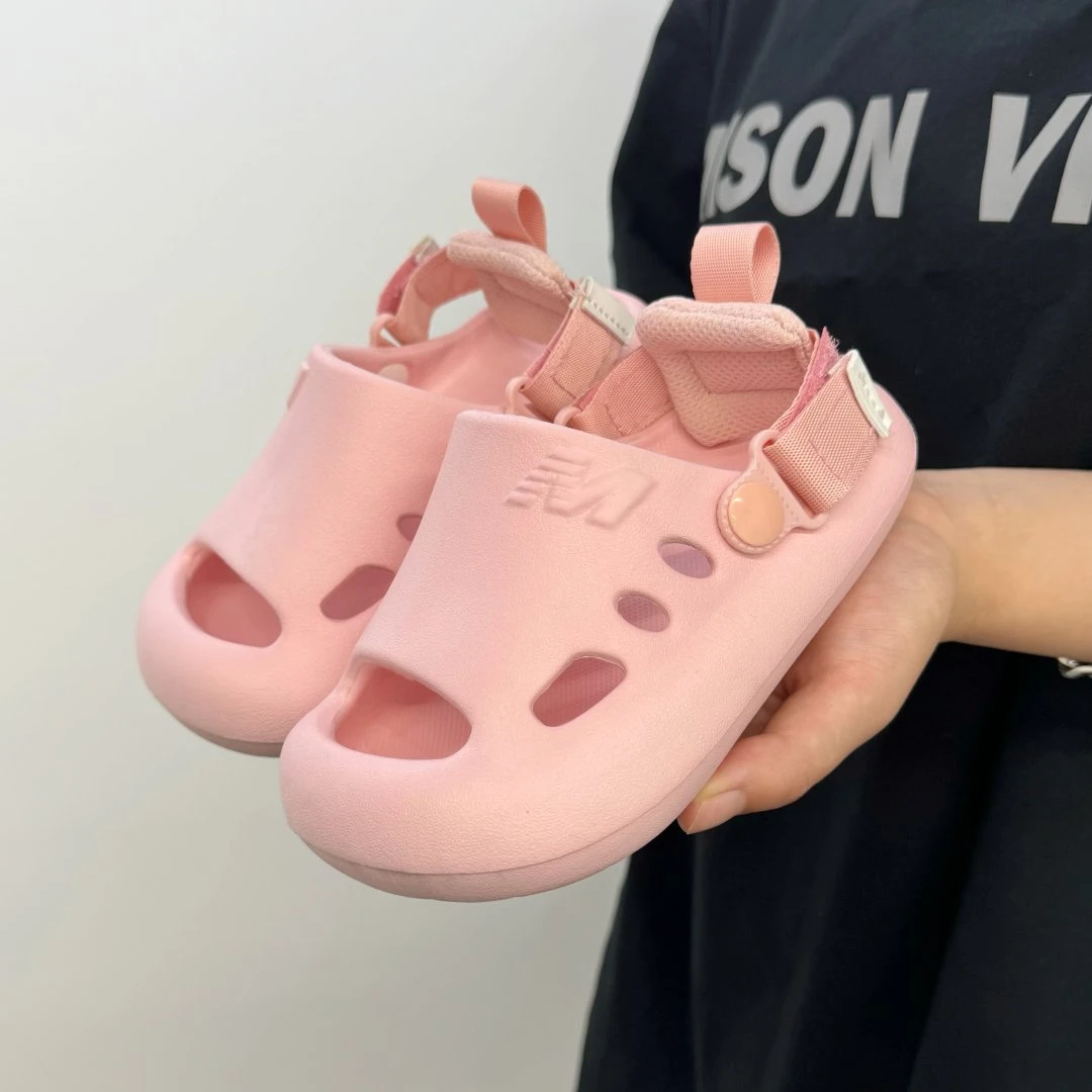 【小菲特专享】儿童夏款镂空纯色简约时尚新款软底男女童居家凉拖鞋