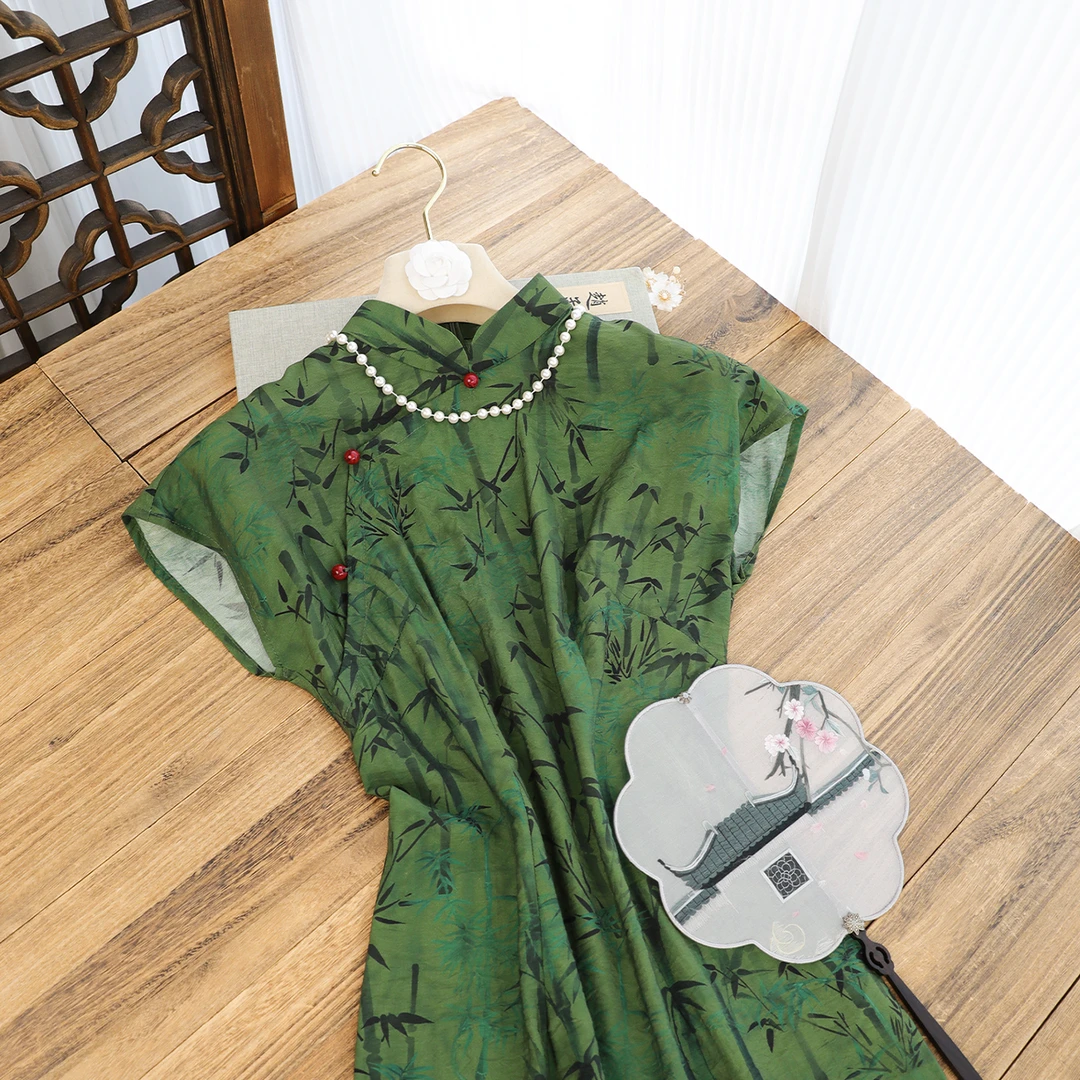 俏娘鱼2025夏季新款绿色淑女新中式短袖旗袍女日常可穿改良年轻款