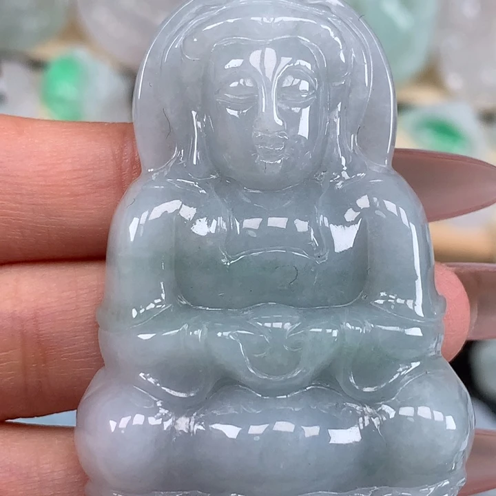 颈饰未镶嵌翡翠观音