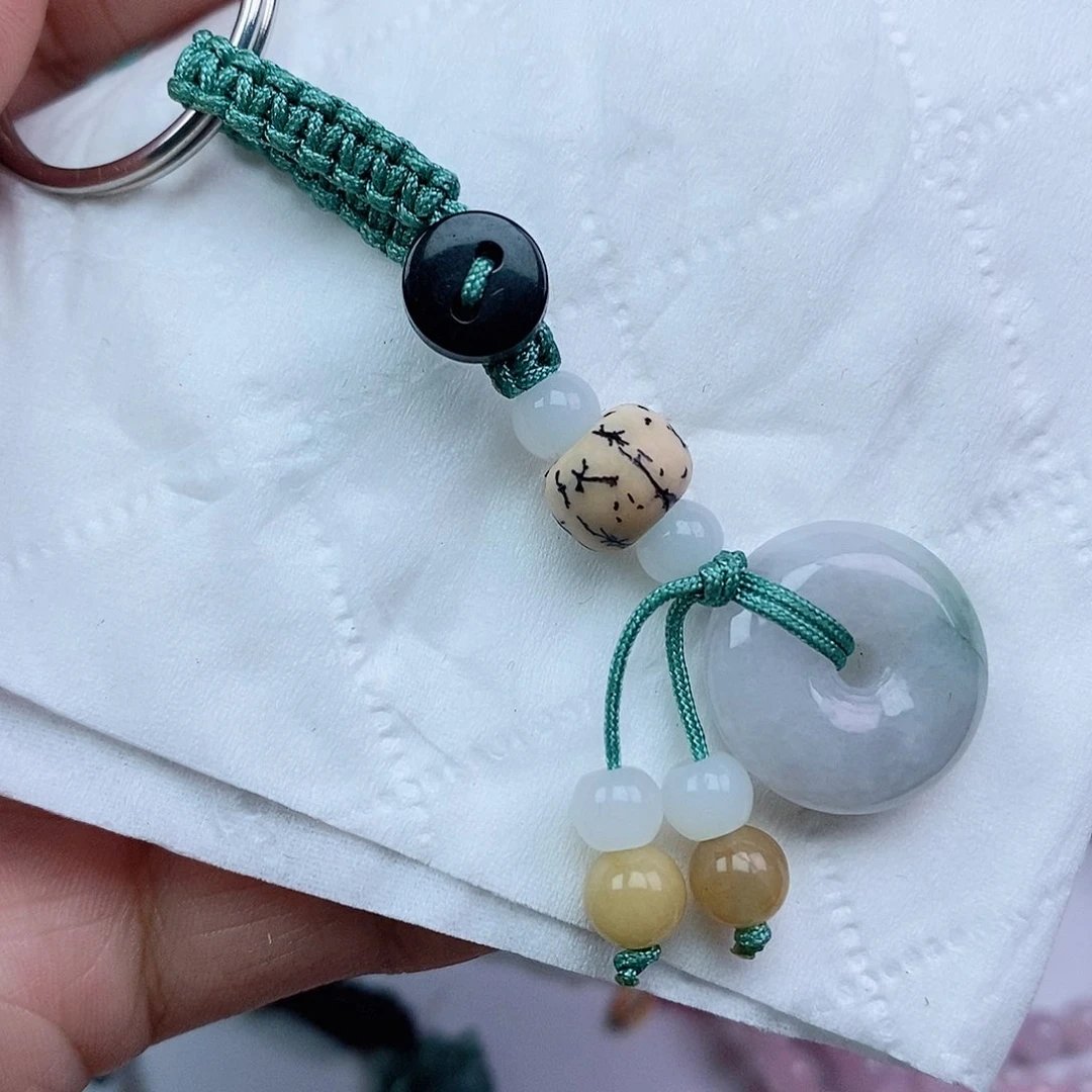 翡翠颈饰未镶嵌纯天然