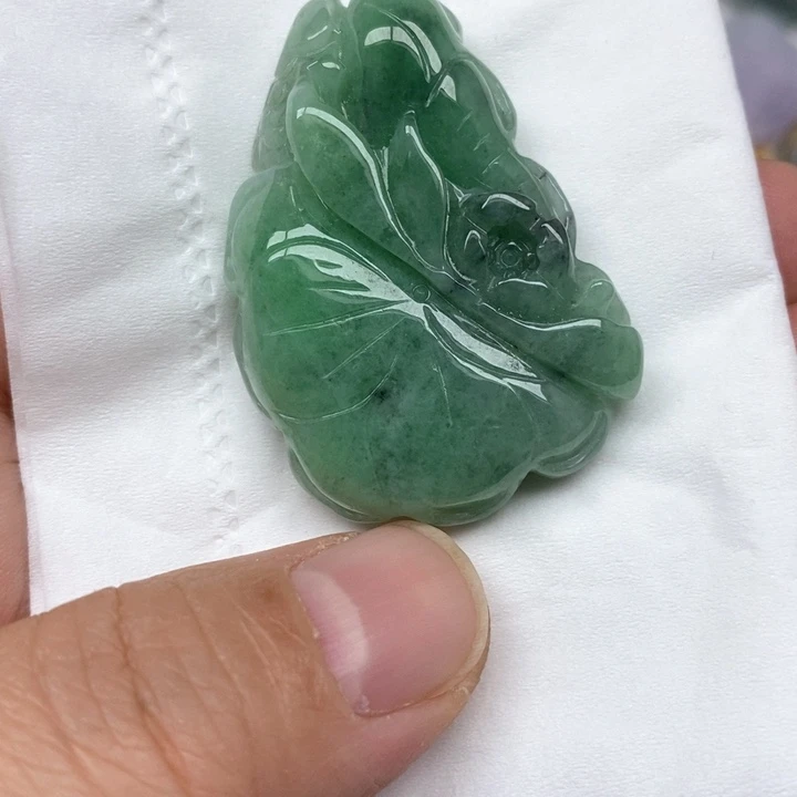翡翠未镶嵌颈饰43号